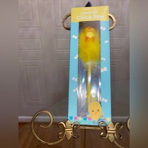 Brand New Light Up Troeet Lil Chick Pen.